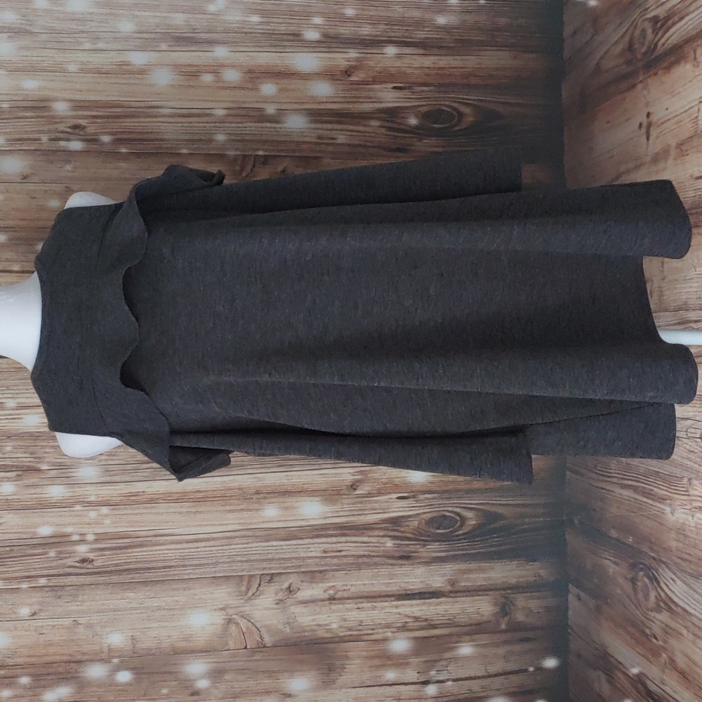 LOFT gray ruffle top could shoulder dress fall winter size small